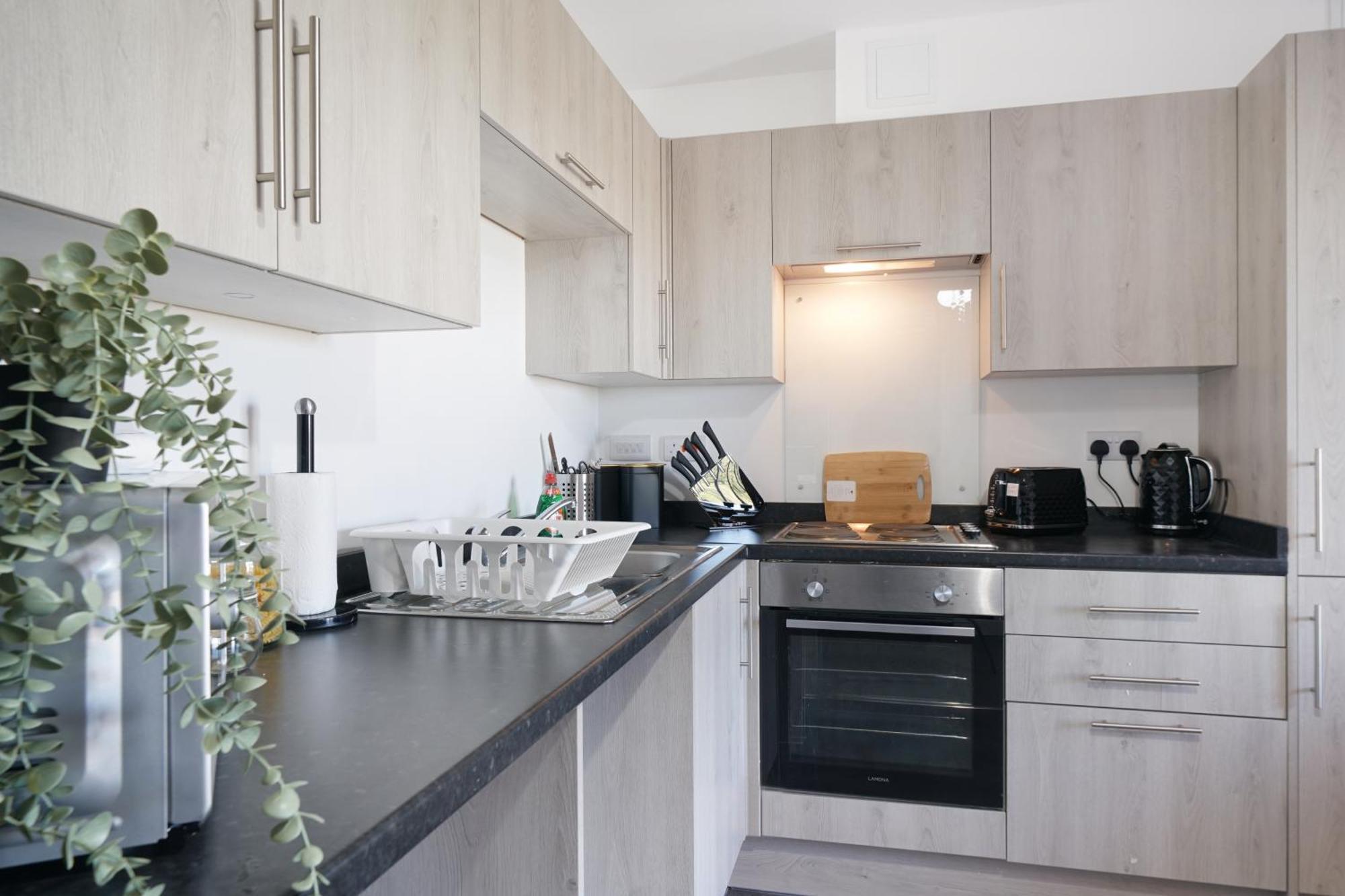 One And Two Bed Apartments Slough Near Heathrow Colnbrook Dış mekan fotoğraf