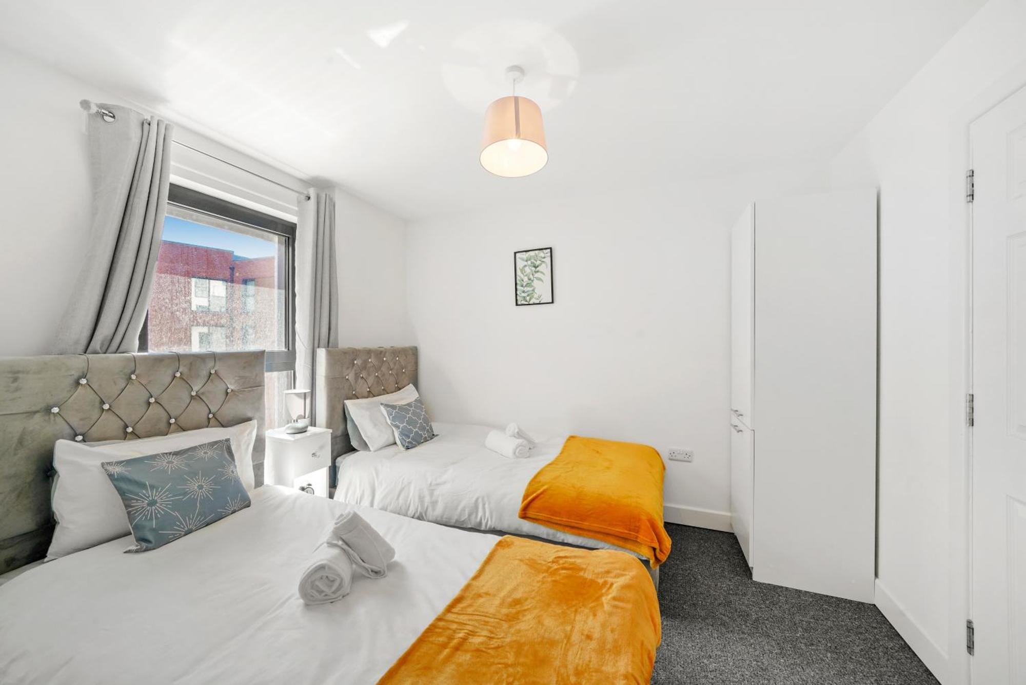 One And Two Bed Apartments Slough Near Heathrow Colnbrook Dış mekan fotoğraf