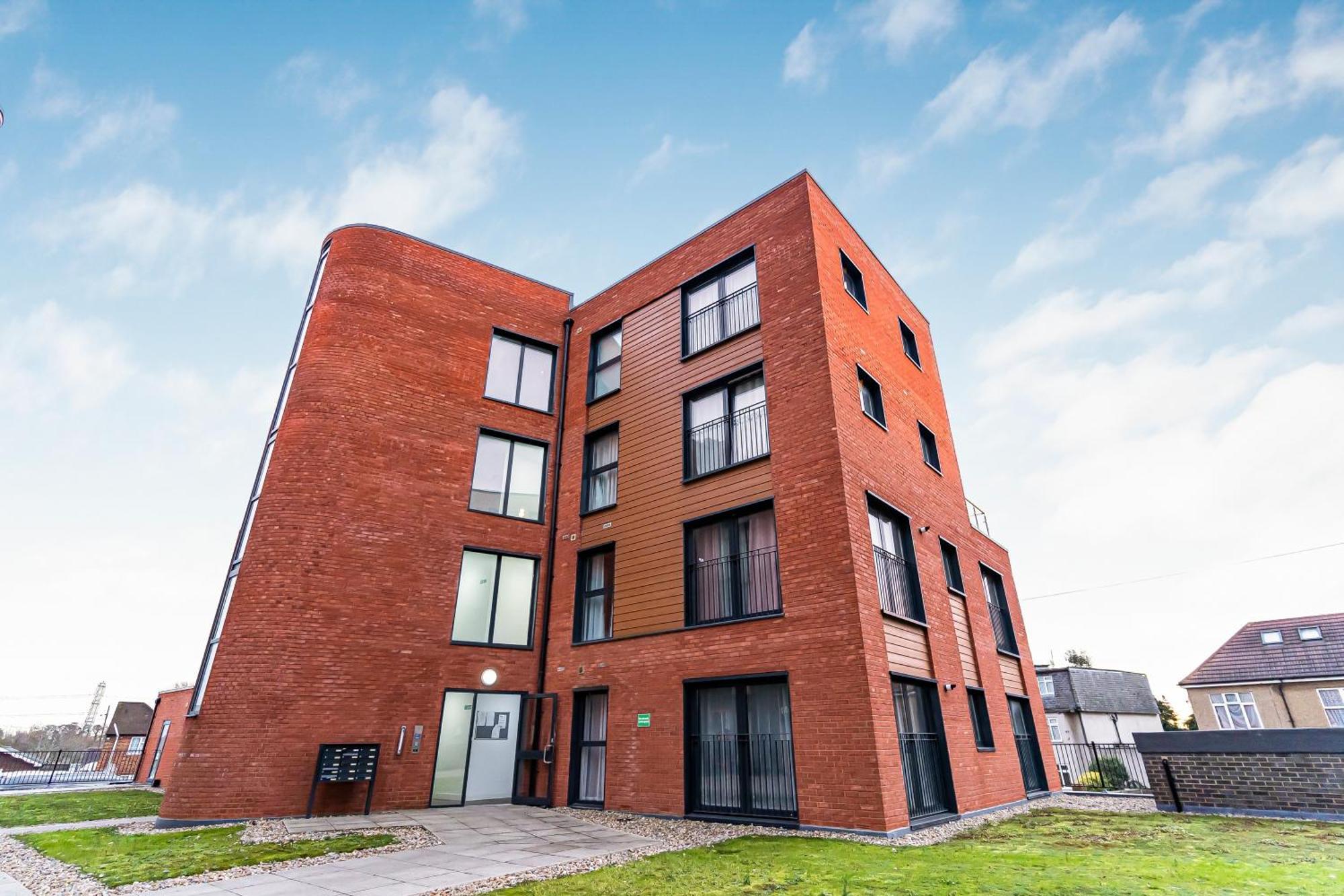 One And Two Bed Apartments Slough Near Heathrow Colnbrook Dış mekan fotoğraf